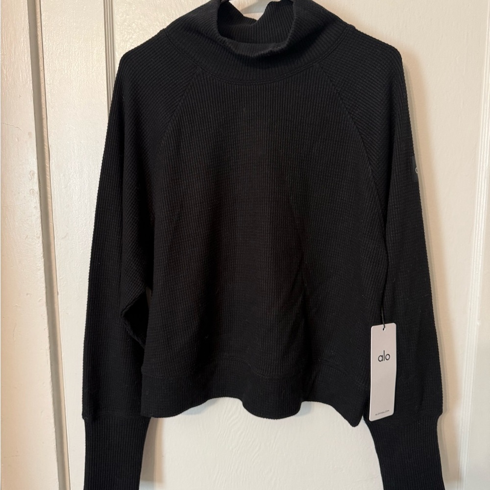 ALO Yoga Waffle Weekend Escape Mock Neck ($128 retail)
